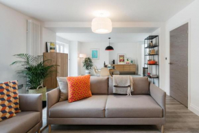 Chapel View - Huge Apartment near the Beach with Gated Parking